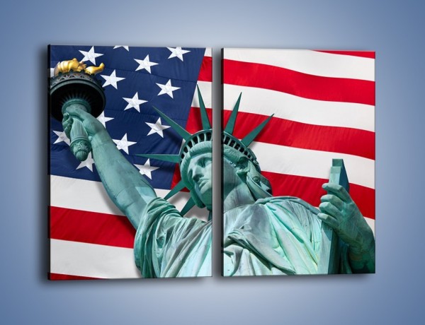Obraz na płótnie – Statua Wolności na tle flagi USA – dwuczęściowy prostokątny pionowy AM435