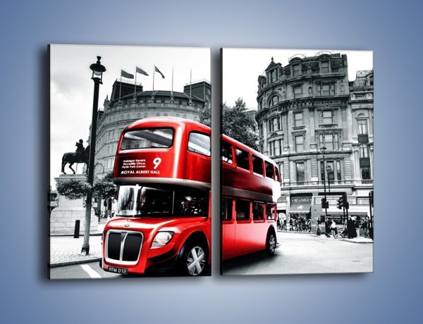 Obraz na płótnie – Czerwony bus w Londynie – dwuczęściowy prostokątny pionowy AM540