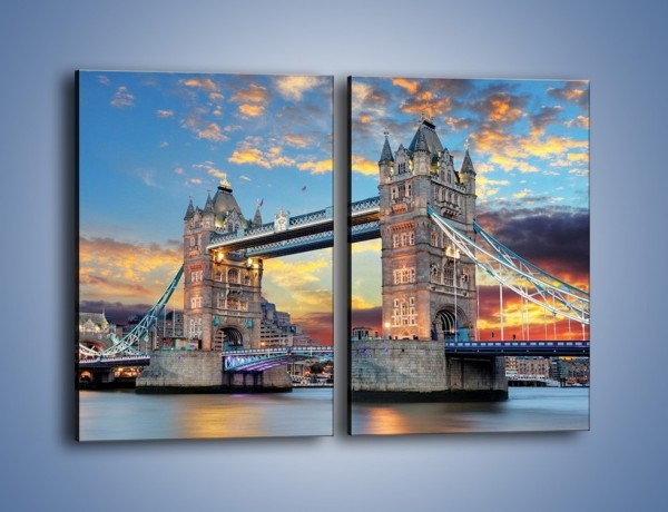 Obraz na płótnie – Tower Bridge o zachodzie słońca – dwuczęściowy prostokątny pionowy AM669