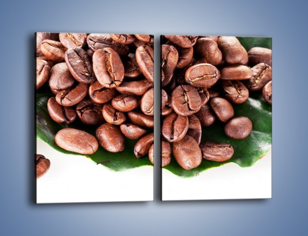 Obraz na płótnie – Ziarna kawy na liściu – dwuczęściowy prostokątny pionowy JN419