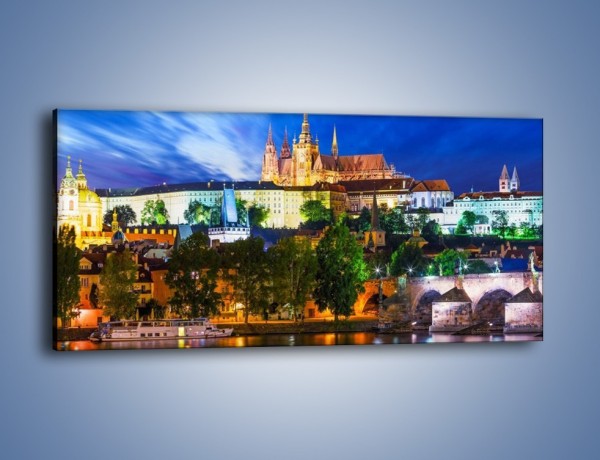 Obraz na płótnie – Czeska katedra nad rzeką Wełtawa – jednoczęściowy panoramiczny AM514