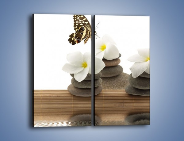 Obraz na płótnie – Motyl na kwiatowej kompozycji – dwuczęściowy prostokątny pionowy K585