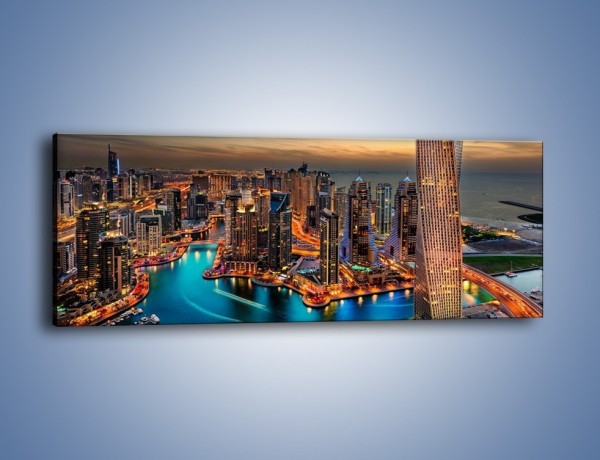 Obraz na płótnie – Centrum Dubaju wieczorową porą – jednoczęściowy panoramiczny AM656
