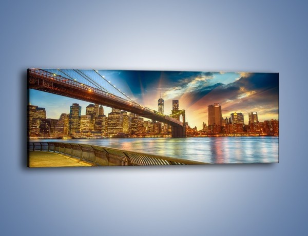 Obraz na płótnie – Most w Nowym Jorku o zmierzchu – jednoczęściowy panoramiczny AM754