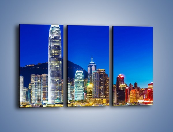 Obraz na płótnie – Oświetlone wieżowce Hong Kongu – trzyczęściowy AM498W2