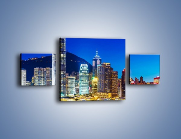 Obraz na płótnie – Oświetlone wieżowce Hong Kongu – trzyczęściowy AM498W4