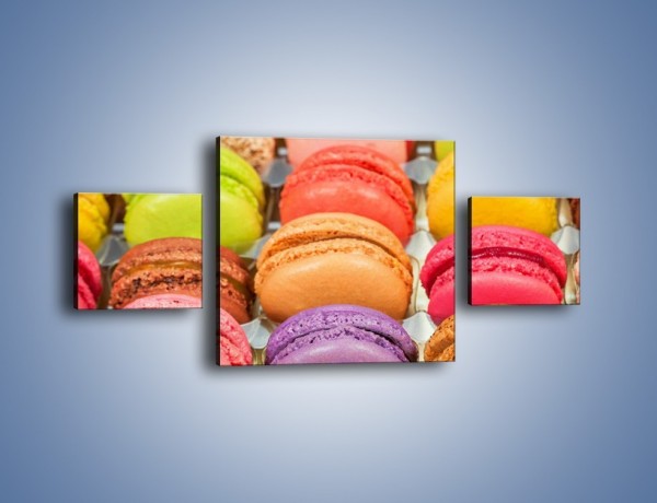 Obraz na płótnie – Słodkie babeczki w kolorach tęczy – trzyczęściowy JN458W4