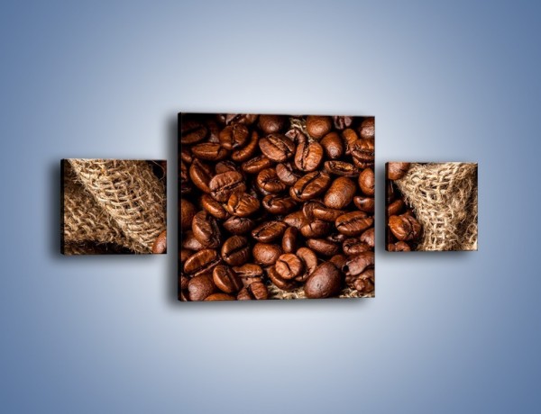 Obraz na płótnie – Ziarna kawy schowane w ciemnym worku – trzyczęściowy JN660W4