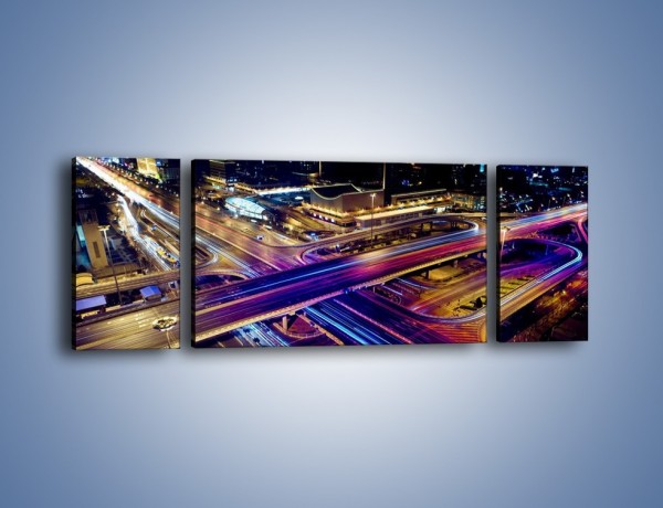 Obraz na płótnie – Skrzyżowanie autostrad nocą w ruchu – trzyczęściowy AM087W5