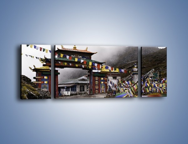 Obraz na płótnie – Brama do miasta Tawang w Tybecie – trzyczęściowy AM689W5