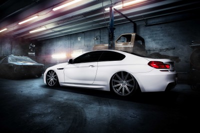 BMW M6 F13 w garażu - TM165