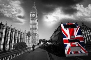 Big Ben i autobus z flagą UK - AM396