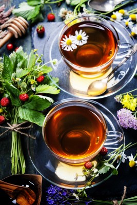 Herbata otoczona kwiatami - JN732