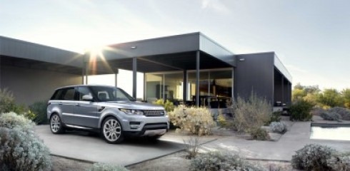 Range Rover Sport przed domem - TM189