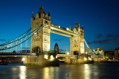 Tower Bridge wieczorową porą - AM159